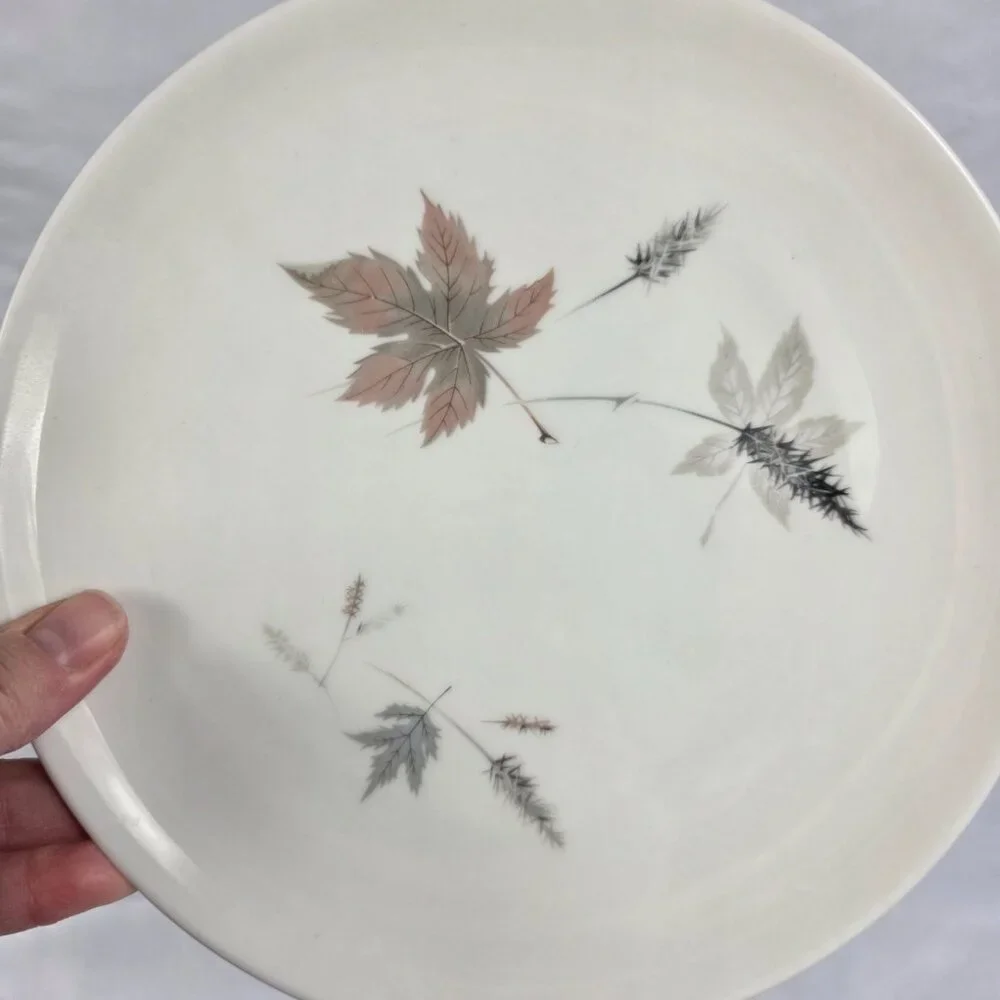 FOUR Royal Doulton Tumbling Leaves Salad Plates Gray & Pink Leaves